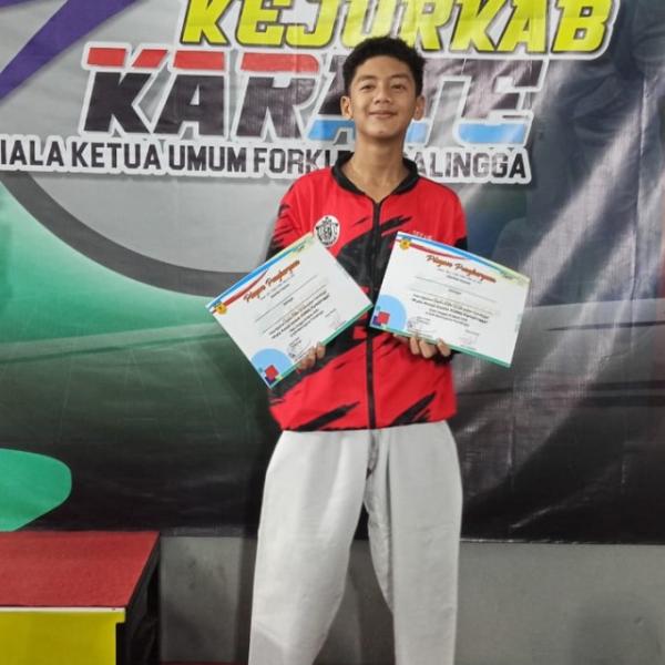 Siswa SMP Mudabangga Bobotsari, Berprestasi dalam Kejurkab Karate 2026